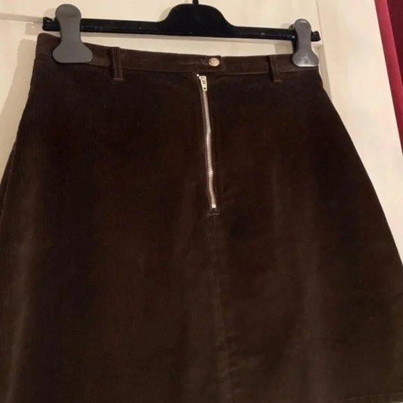& Other Stories Brown corduroy mini skirt, size 0 NWOT - Picture 3 of 8